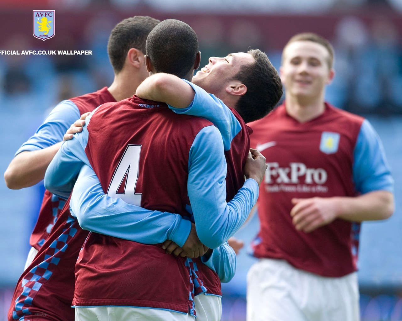 凯恩还是莱万？巴斯勒：如果必须二选一，我会选莱万（巴斯勒：凯恩与莱万只能选一人，我选莱万）