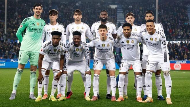 庆祝大儿子蒂亚戈13岁生日，梅西一家举办了巴萨主题生日派对（梅西一家为长子蒂亚戈13岁庆生，办了一场巴萨主题派对）