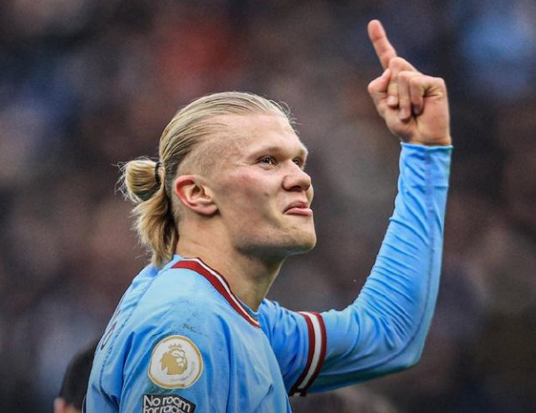 中国足球最悲情球队！梅州客家降级，球迷：再也不相信奇迹了！（梅州客家遗憾降级：中国足坛再现悲情，球迷直言不再期待奇迹）