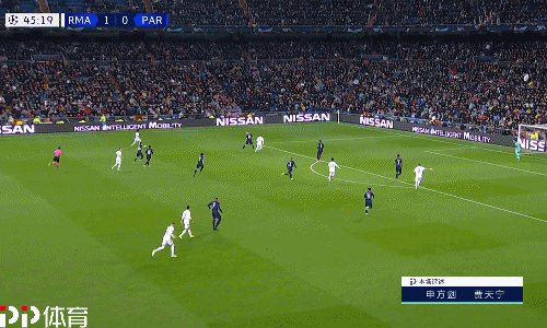 脚后跟停球+倒钩解围，阿拉伯杯上阿尔及利亚一后卫防守尽显球技